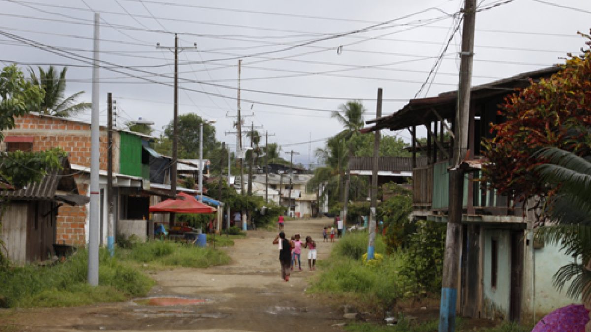Bahía Solano: belleza y desigualdad – La Cola de Rata